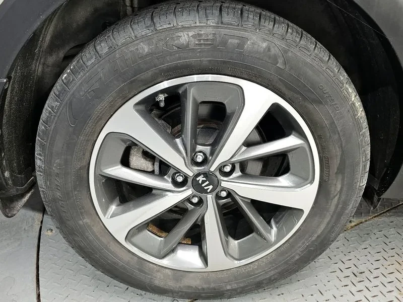 Kia Sorento DIESEL 2.0 2WD LUXURY, снимка 9 - Автомобили и джипове - 55122266