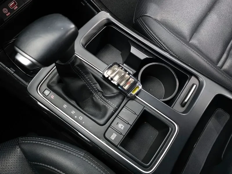 Kia Sorento DIESEL 2.0 2WD LUXURY, снимка 17 - Автомобили и джипове - 55122266