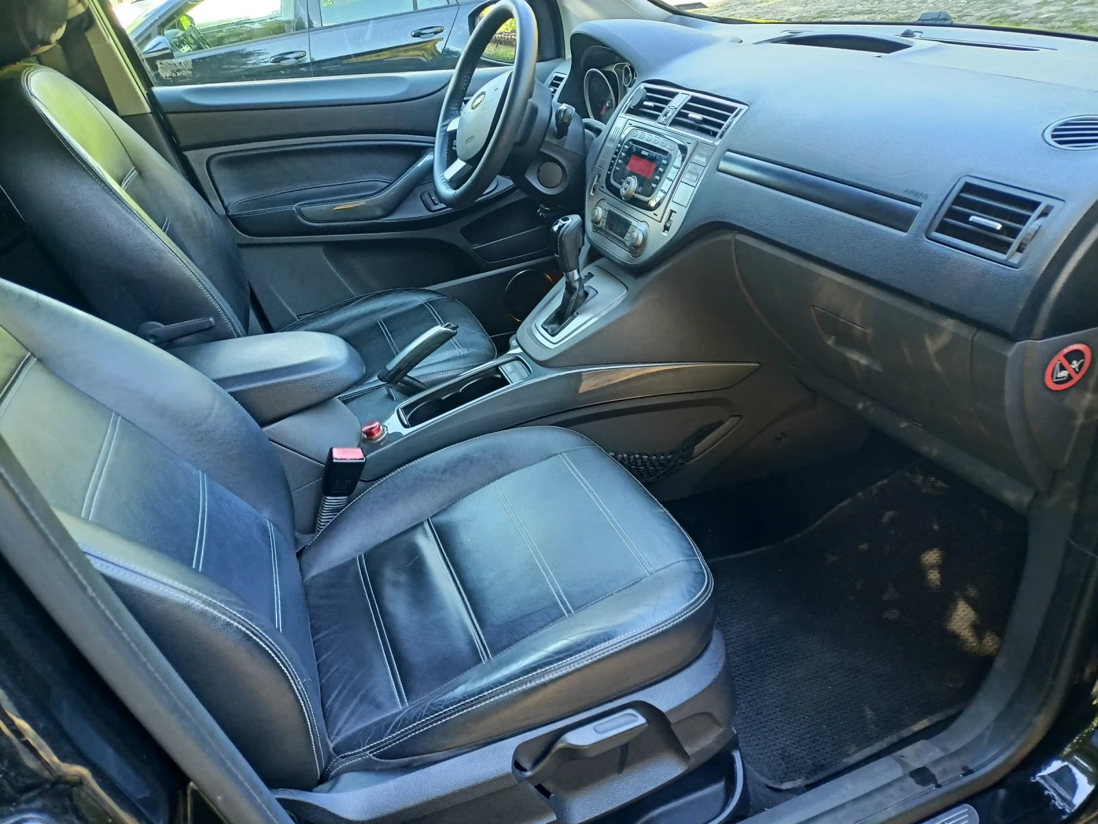 Ford Kuga  - изображение 5