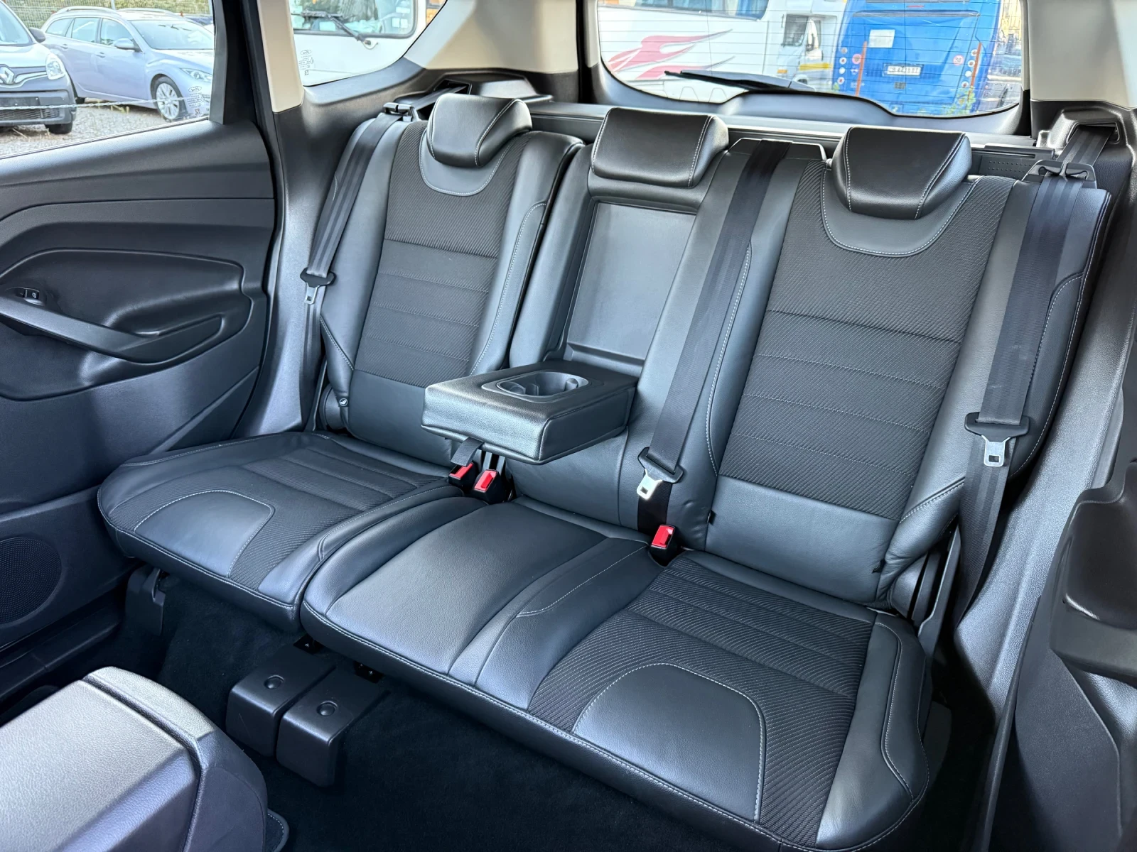 Ford Kuga 2.0 TDCi 4x4 * * СЕРВИЗНА КНИЖКА* *  - изображение 8