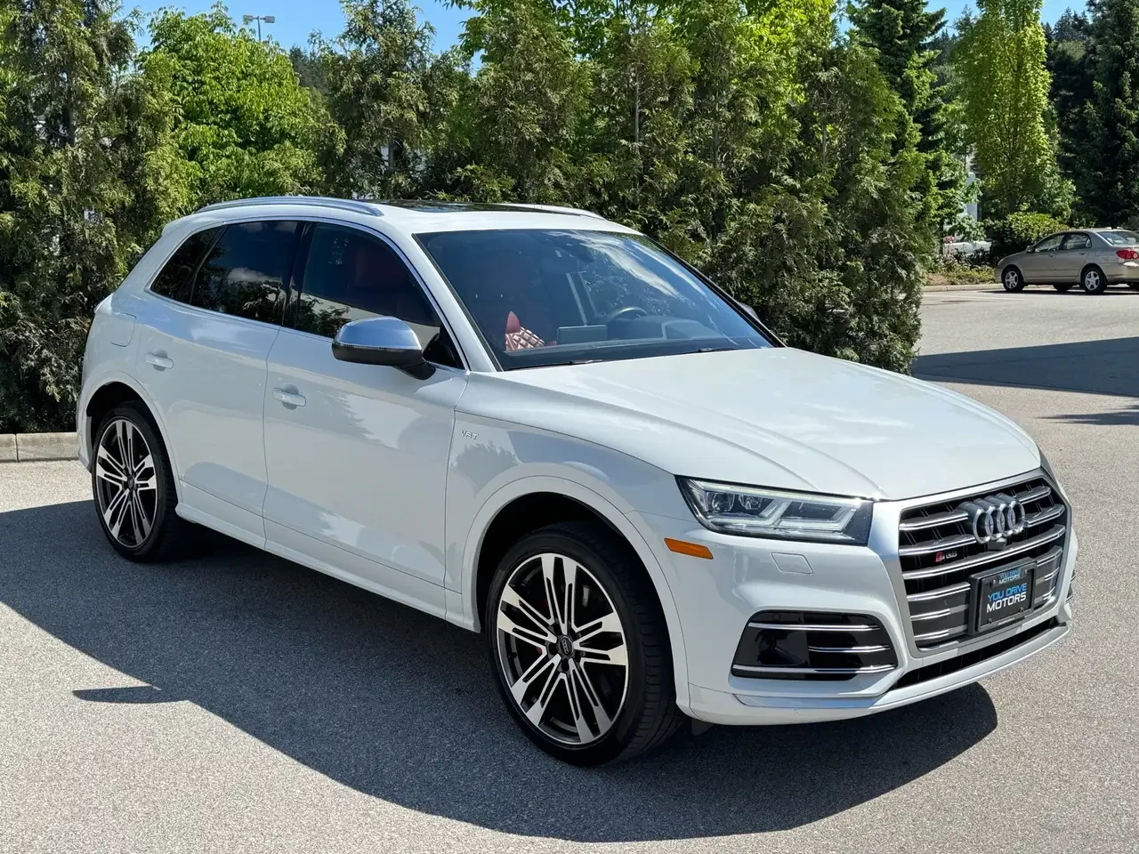 Audi SQ5 TECHNIK| 360| B&O| DISTRONIK| PANO| 8ZF| DIGITAL|  - изображение 3