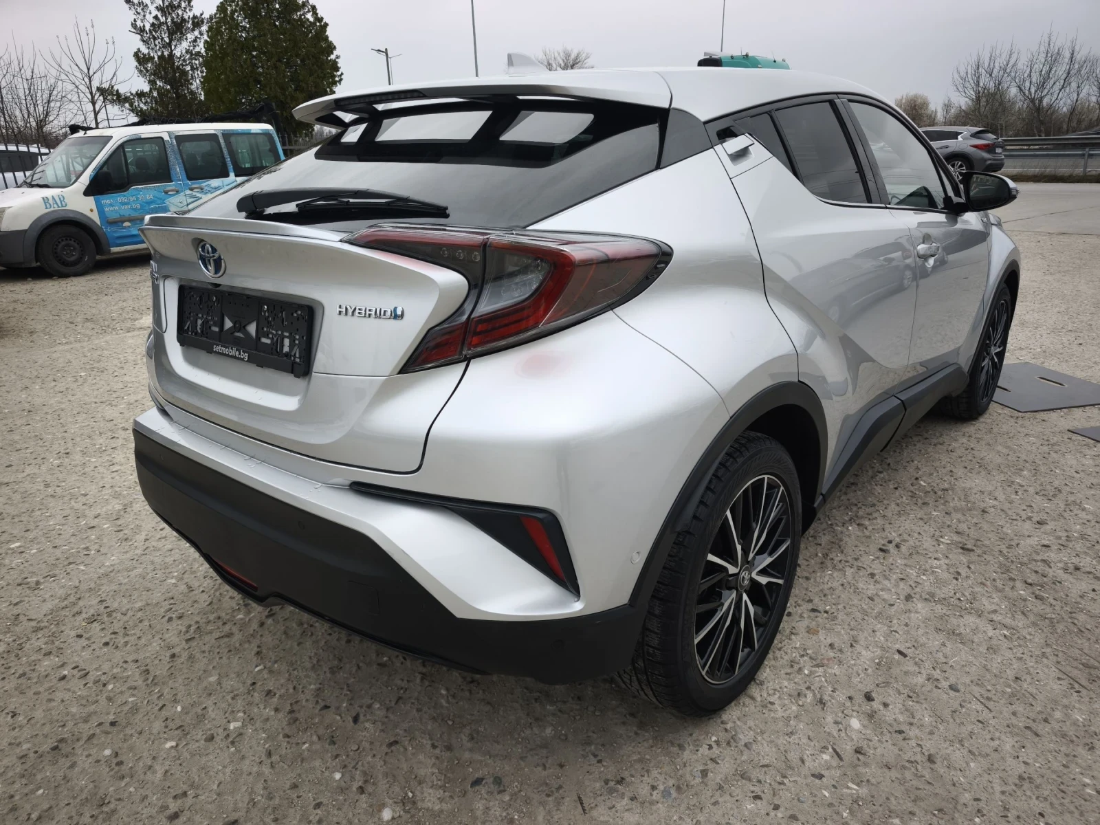 Toyota C-HR 1.8HYBRID LOUNGE FULL SERVICE IN TOYOTA NEW !!! | Mobile.bg � ����������� 4