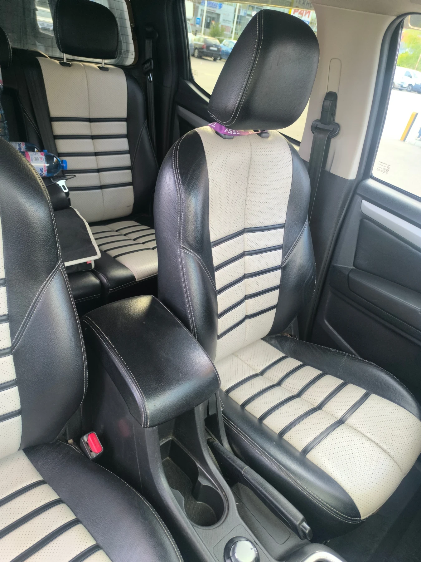 Isuzu D-max, снимка 10 - Автомобили и джипове - 54184044