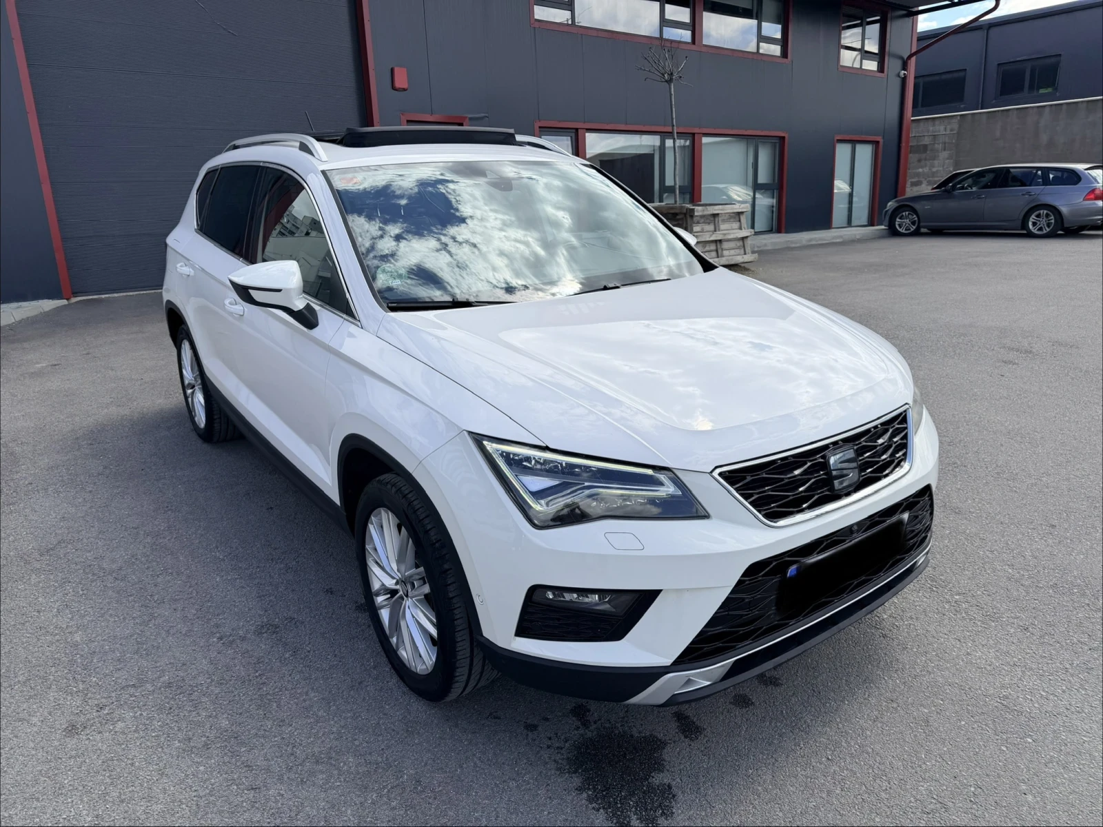 Seat Ateca 2.0 190 автомат панорама
