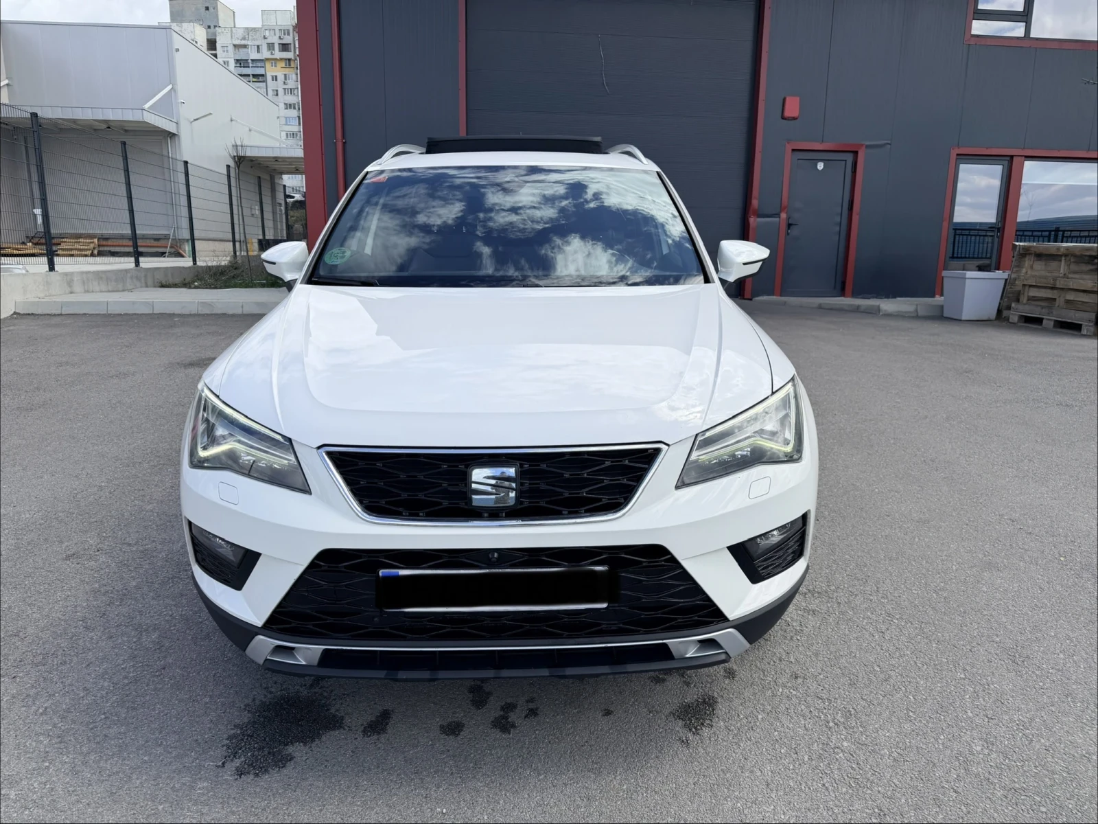 Seat Ateca 2.0 190 автомат панорама, снимка 7 - Автомобили и джипове - 54310272