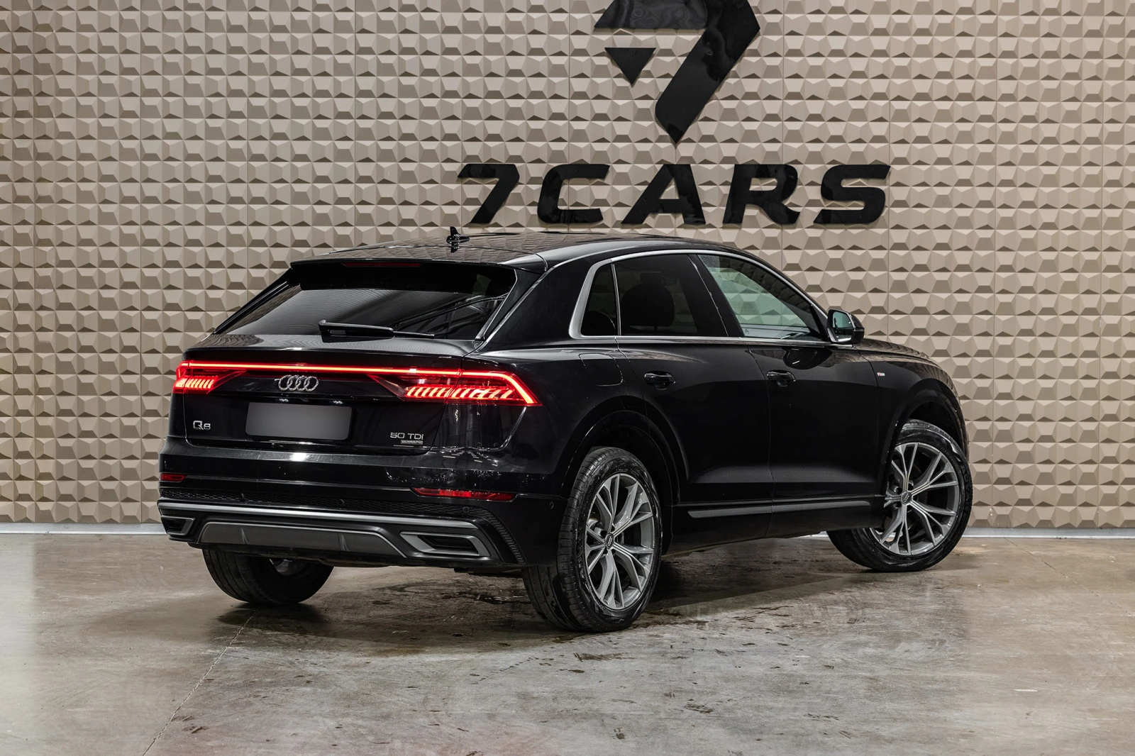 Audi Q8 | 50 TDI quattro| Bang & Olufsen| �������� ������� | Mobile.bg � ����������� 6