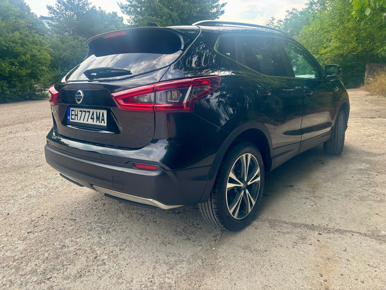 Nissan Qashqai, снимка 6 - Автомобили и джипове - 55284028