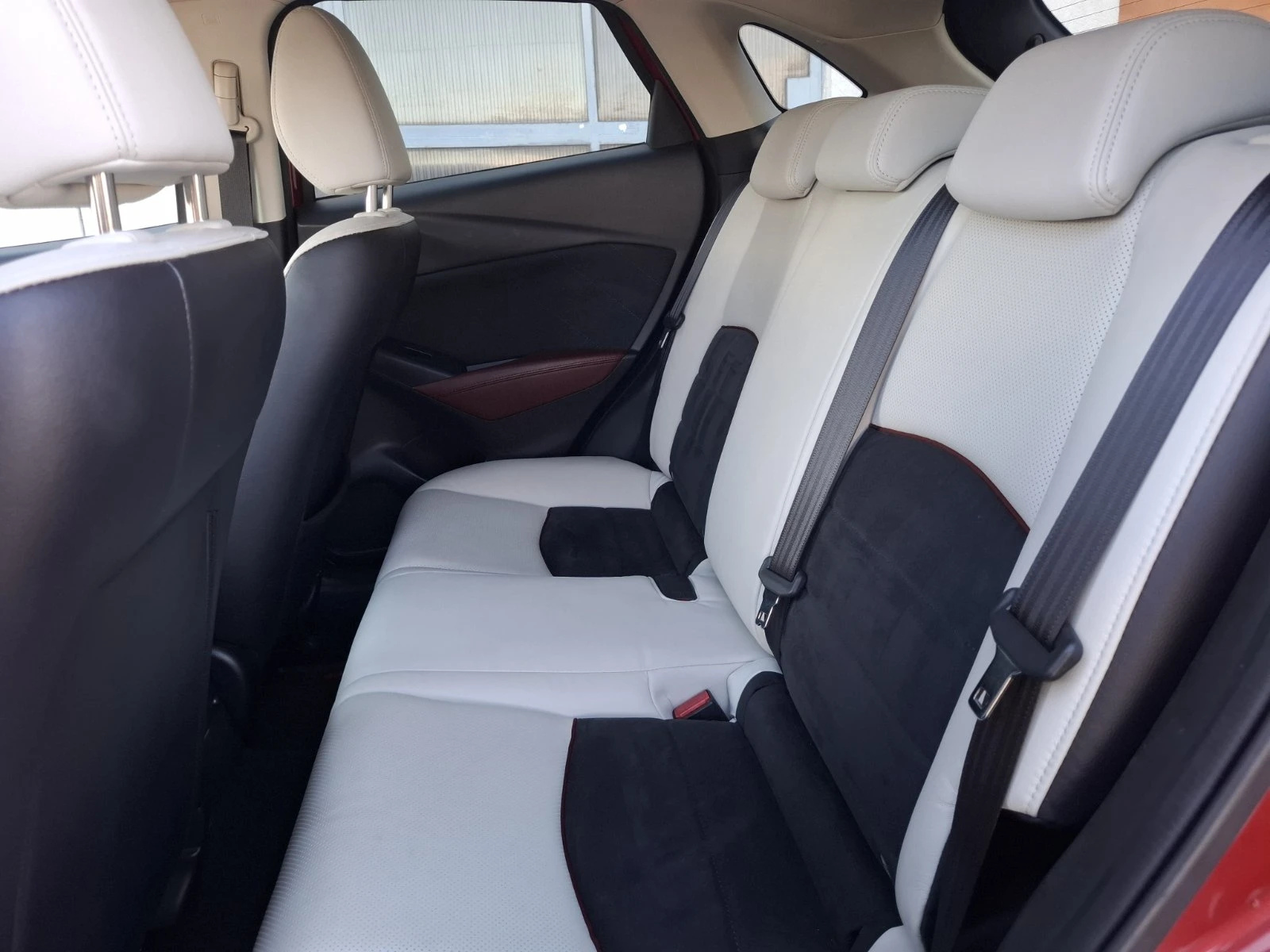 Mazda CX-3 2.0i-AВТОМАТИК-4X4, снимка 11 - Автомобили и джипове - 55770048