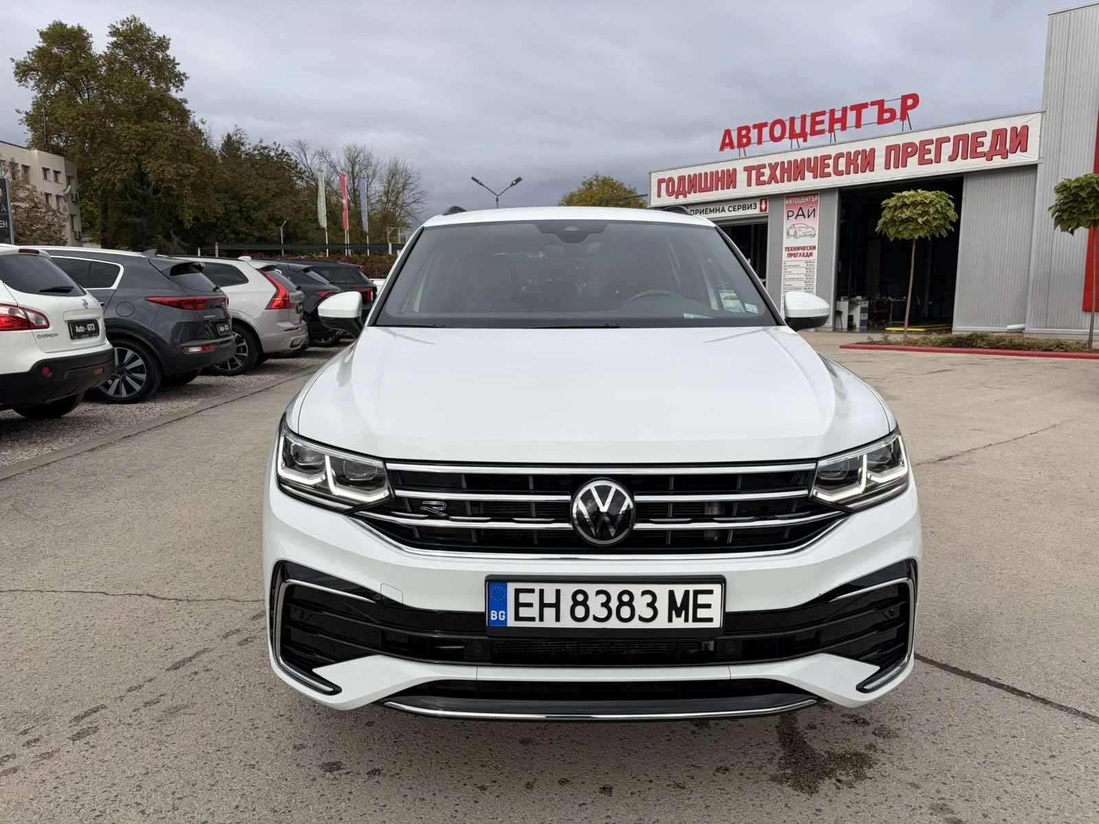 VW Tiguan 1.4, снимка 2 - Автомобили и джипове - 56698023
