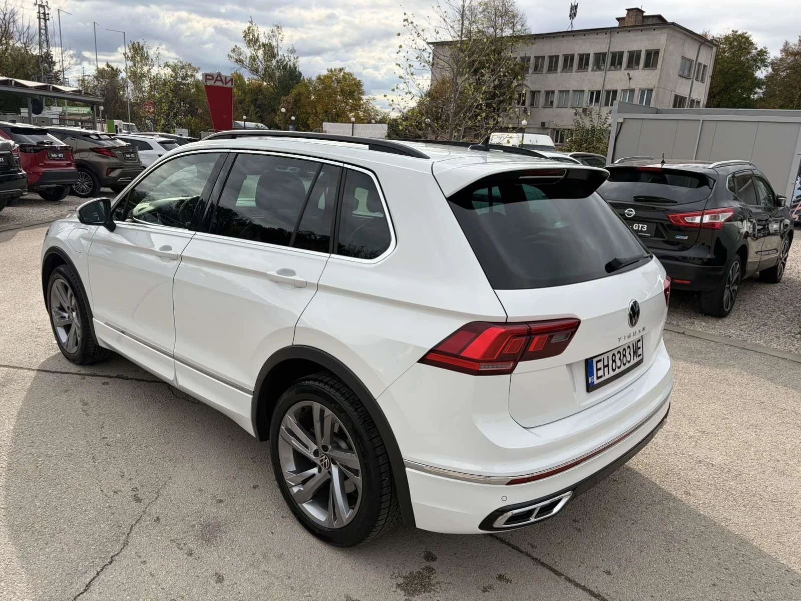 VW Tiguan 1.4, снимка 6 - Автомобили и джипове - 56698023