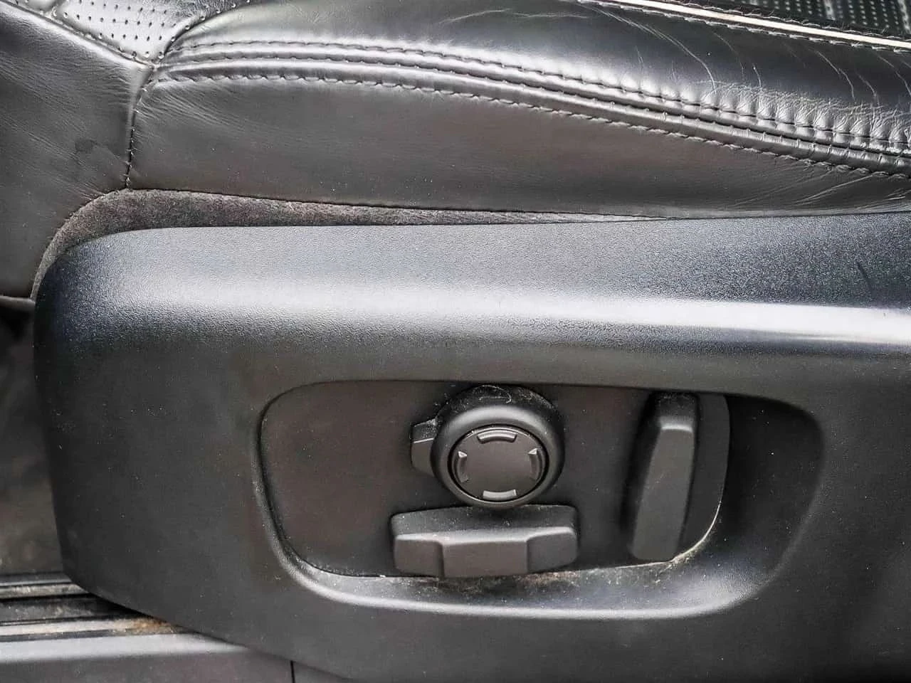 Land Rover Discovery, снимка 17 - Автомобили и джипове - 56740099