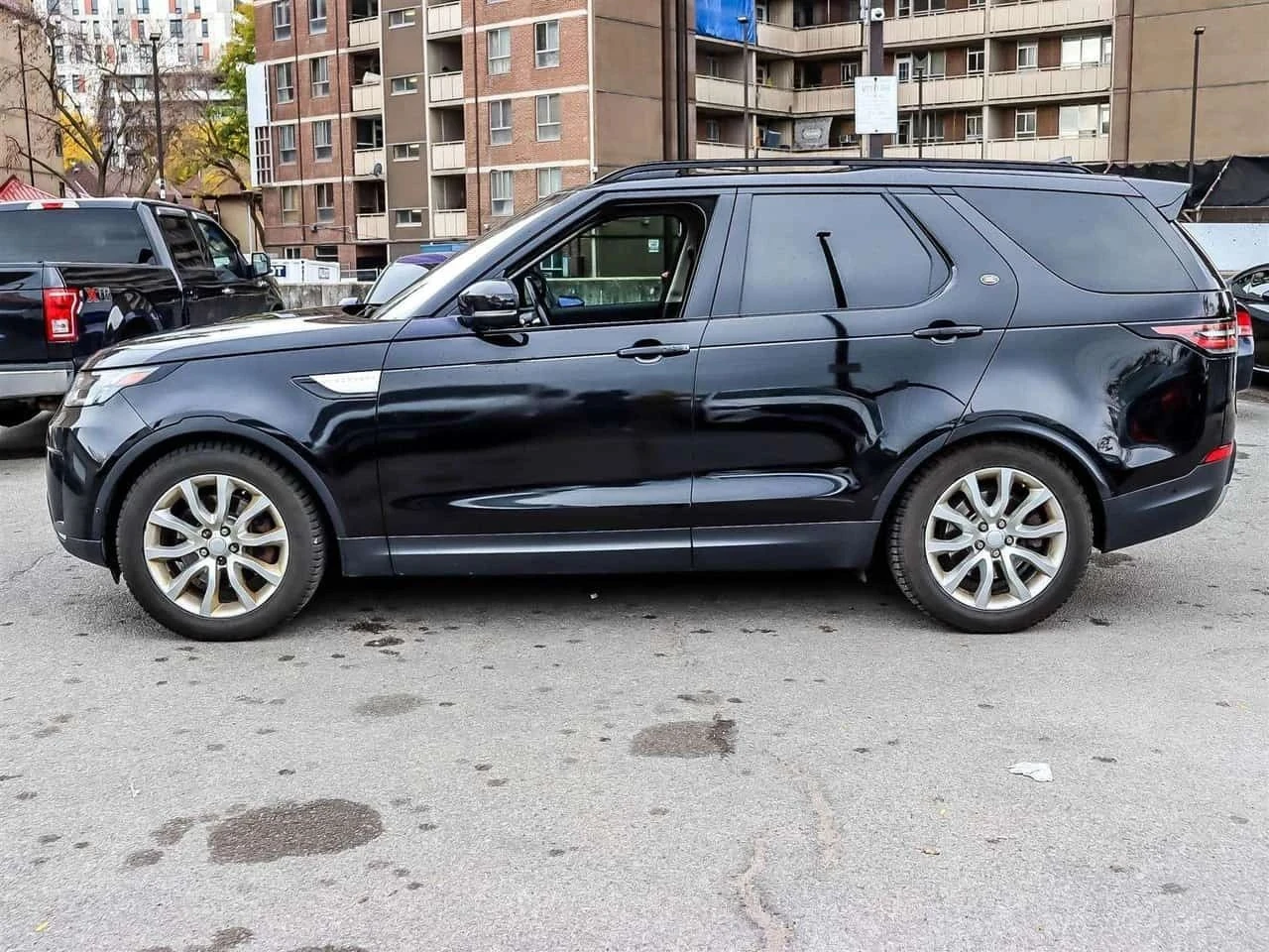 Land Rover Discovery, снимка 5 - Автомобили и джипове - 56740099
