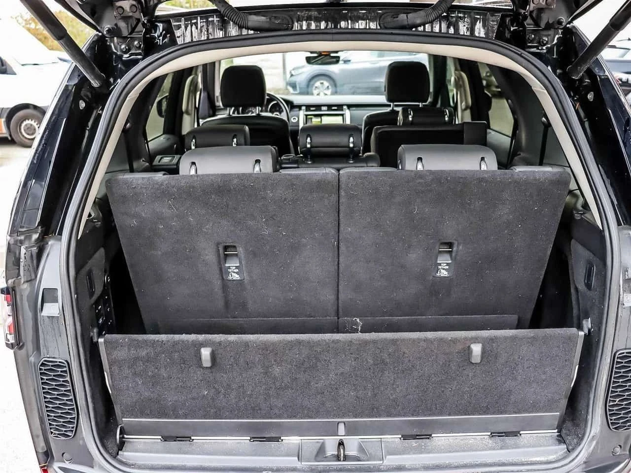 Land Rover Discovery, снимка 15 - Автомобили и джипове - 56740099