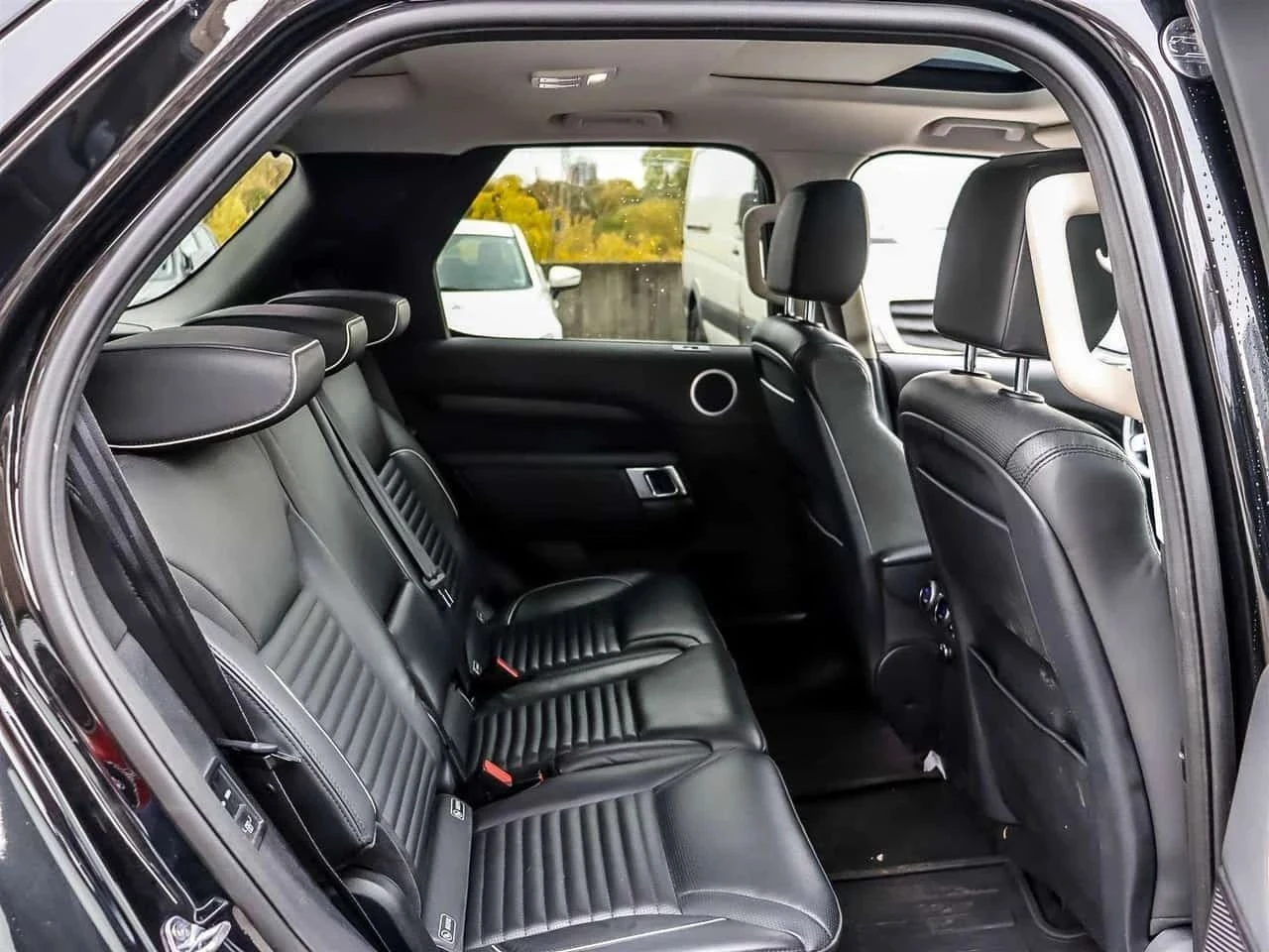 Land Rover Discovery, снимка 13 - Автомобили и джипове - 56740099