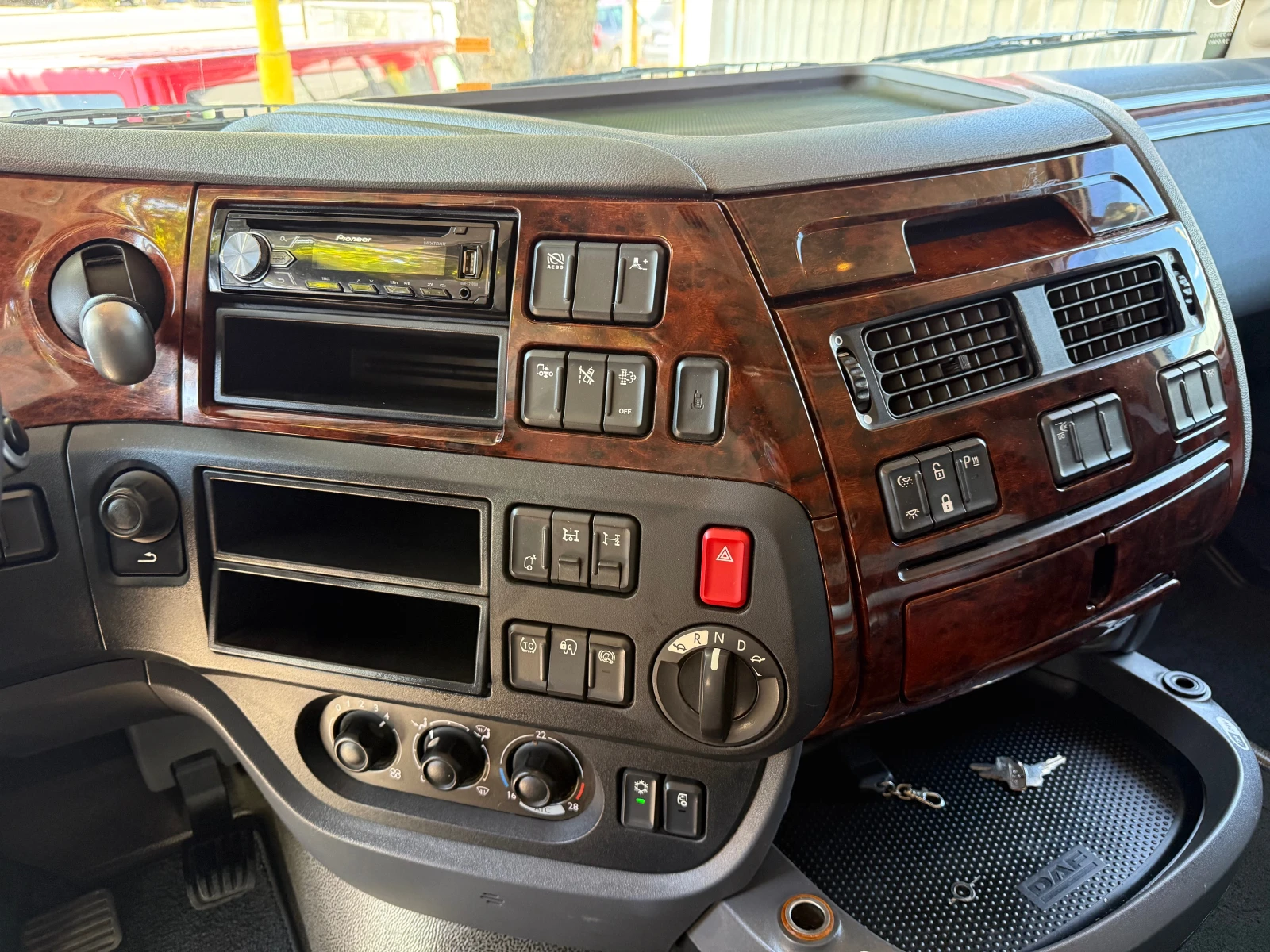 Daf XF 460 RETARDER, снимка 10 - Камиони - 55992420