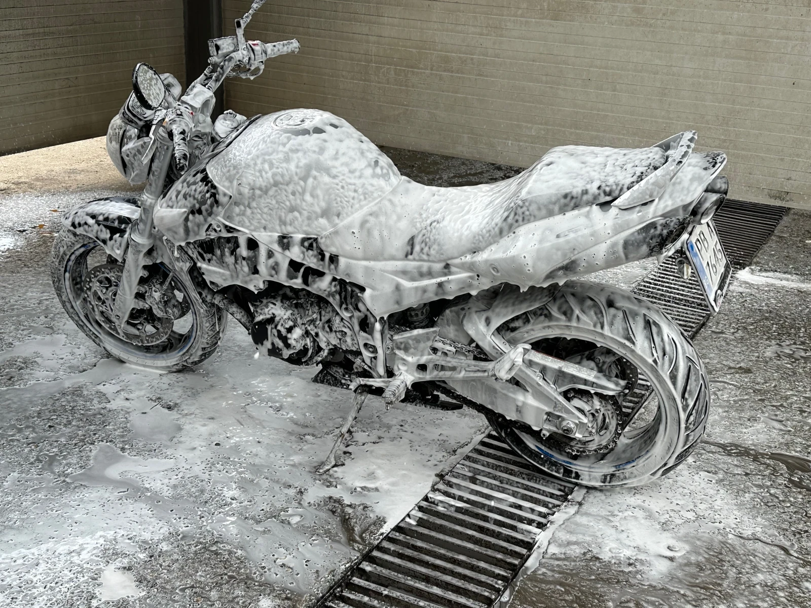 Suzuki Gsr, снимка 13 - Мотоциклети и мототехника - 55596919