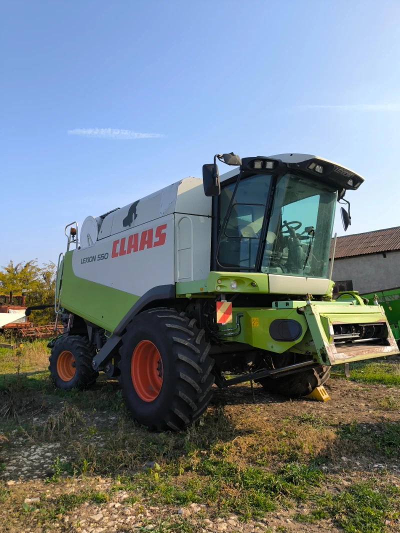 Комбайн Claas Lexion 550, снимка 1 - Селскостопанска техника - 49074480