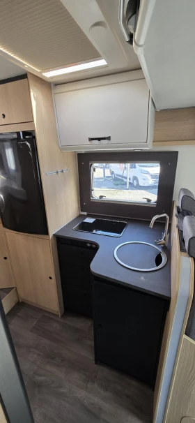 Кемпер SUNLIGHT T67 2025, снимка 9