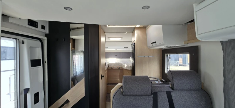 Кемпер SUNLIGHT T67 2025, снимка 8 - Каравани и кемпери - 51203846