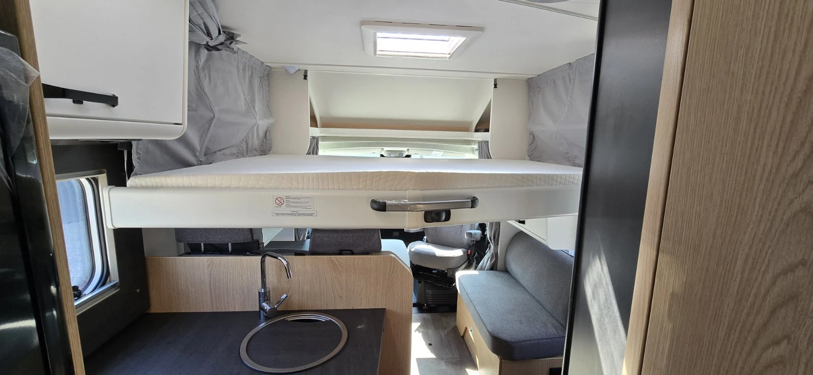  SUNLIGHT T67 2025 | Mobile.bg   13