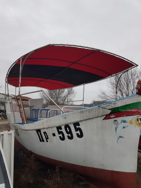 Лодка Собствено производство, снимка 1 - Воден транспорт - 45561733
