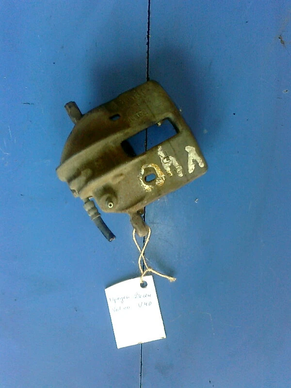 Преден десен спирачен апарат за Волво В40 98к.с