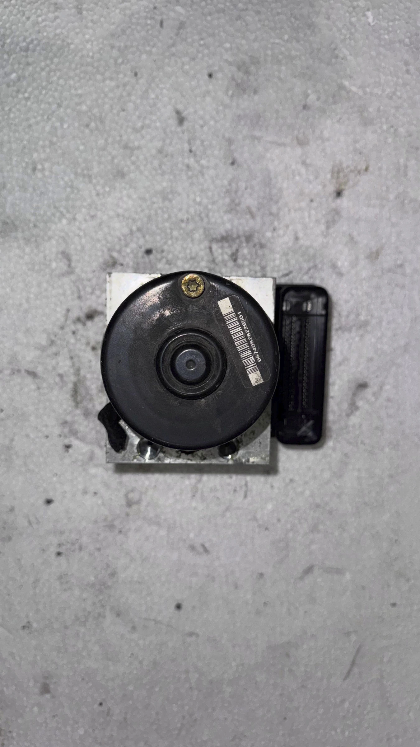 �������� ����� ABS �� VW Golf 5 2006 1KO 907 379 0 | Mobile.bg � ����������� 2