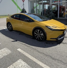 Toyota Prius XSE Plug In Hybrid, снимка 2