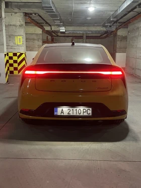 Toyota Prius XSE Plug In Hybrid, снимка 11