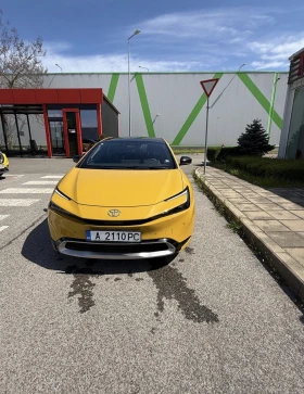Toyota Prius XSE Plug In Hybrid, снимка 6