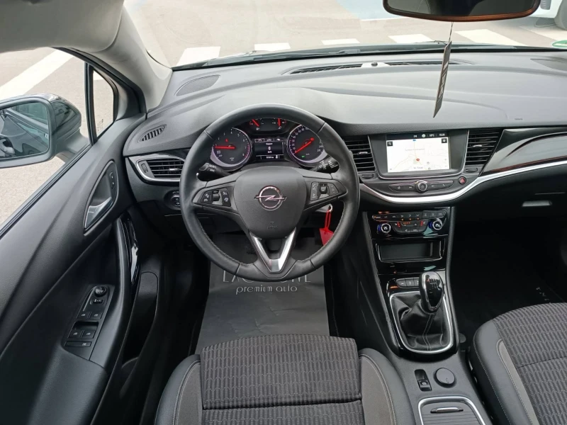 Opel Astra 2020, снимка 15 - Автомобили и джипове - 47244558