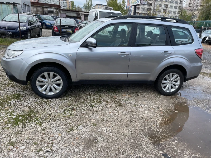 Subaru Forester 2.0 Navi, снимка 2 - Автомобили и джипове - 47561069