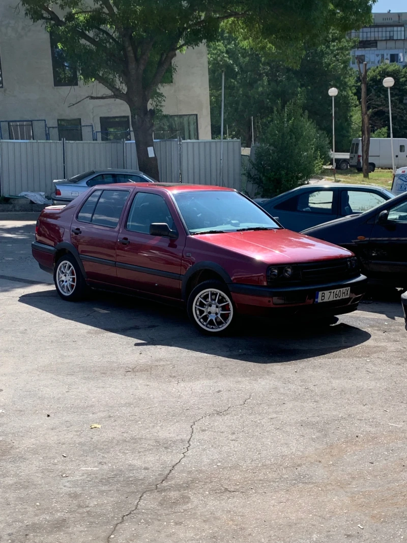 VW Vento 1.9TDI, снимка 14 - Автомобили и джипове - 48867176