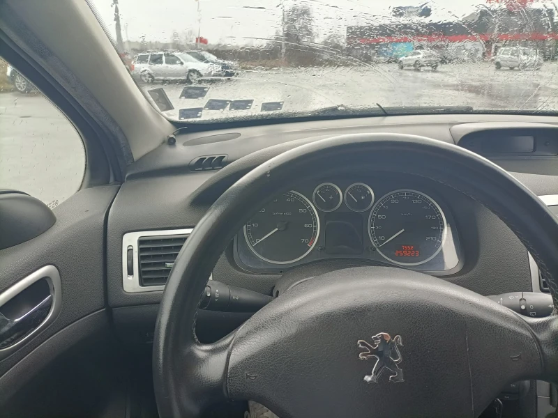 Peugeot 307 1.4i 16v, снимка 8 - Автомобили и джипове - 49487183