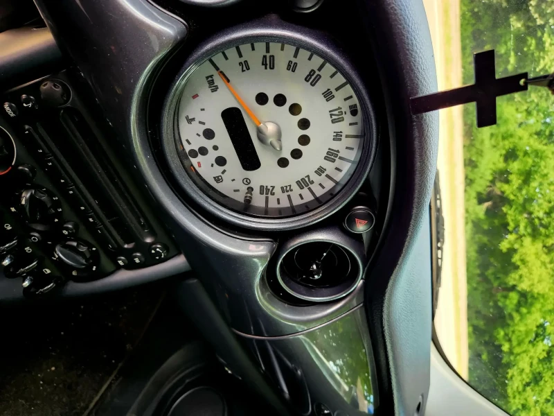 Mini Cooper 1.6 116 коня, снимка 5 - Автомобили и джипове - 51202281