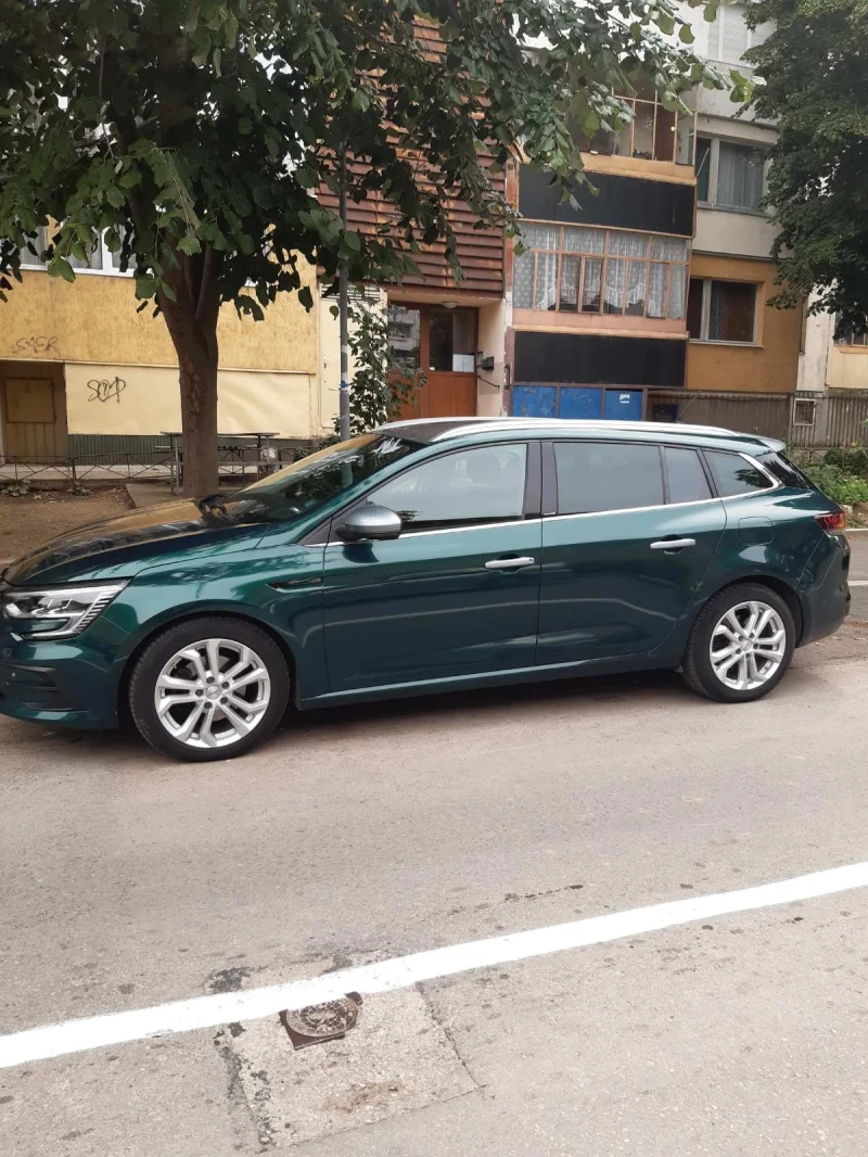 Renault Megane 1.6 Plug-in Hybrid, снимка 2 - Автомобили и джипове - 51204614