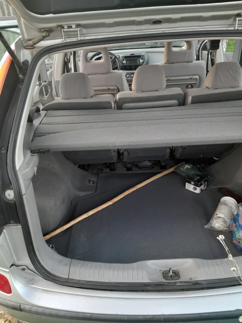 Nissan Almera tino, снимка 7 - Автомобили и джипове - 52849424