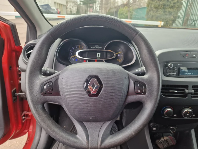 Renault Clio 1.2i GPL, снимка 10 - Автомобили и джипове - 52964473
