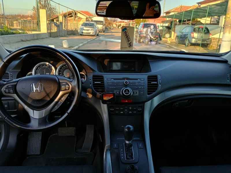 Honda Accord 2.0 бензин, Автомат, снимка 3 - Автомобили и джипове - 53078605