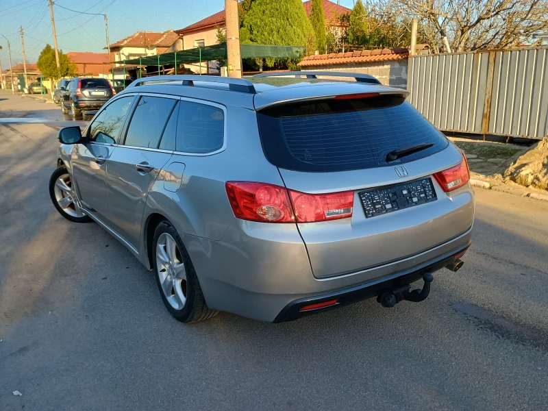 Honda Accord 2.0 бензин, Автомат, снимка 6 - Автомобили и джипове - 53078605