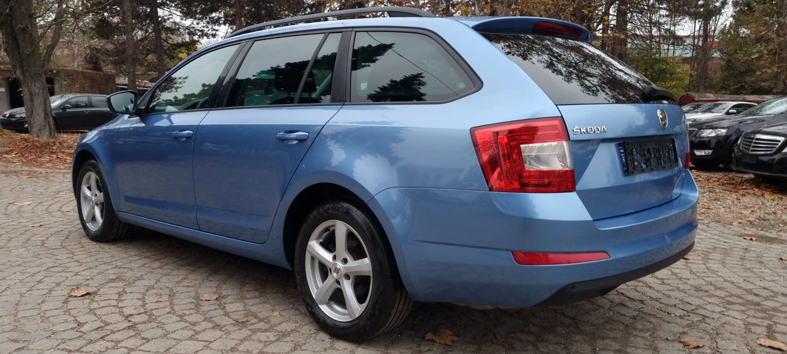 Skoda Octavia 1.8i 4х4 * АВТОМАТИК* НАВИГАЦИЯ* START/STOP* SWISS - изображение 7