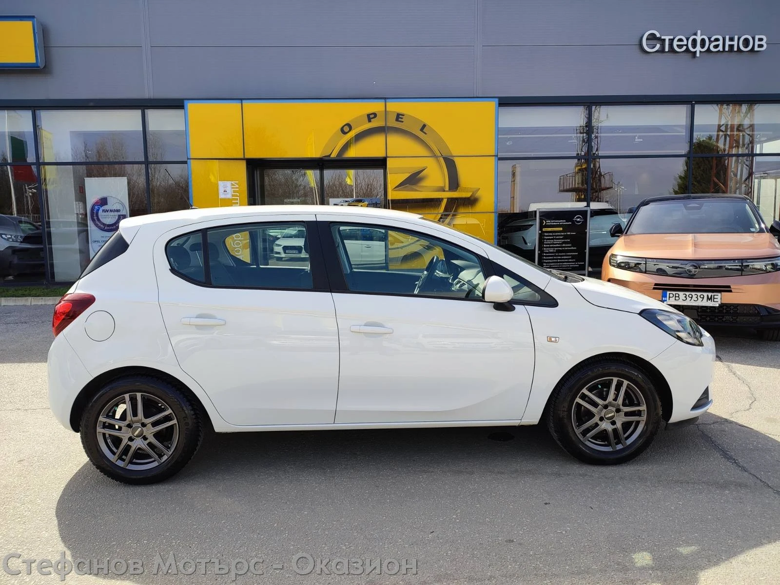 Opel Corsa Edition 1.2i (70HP) MT5 - изображение 5