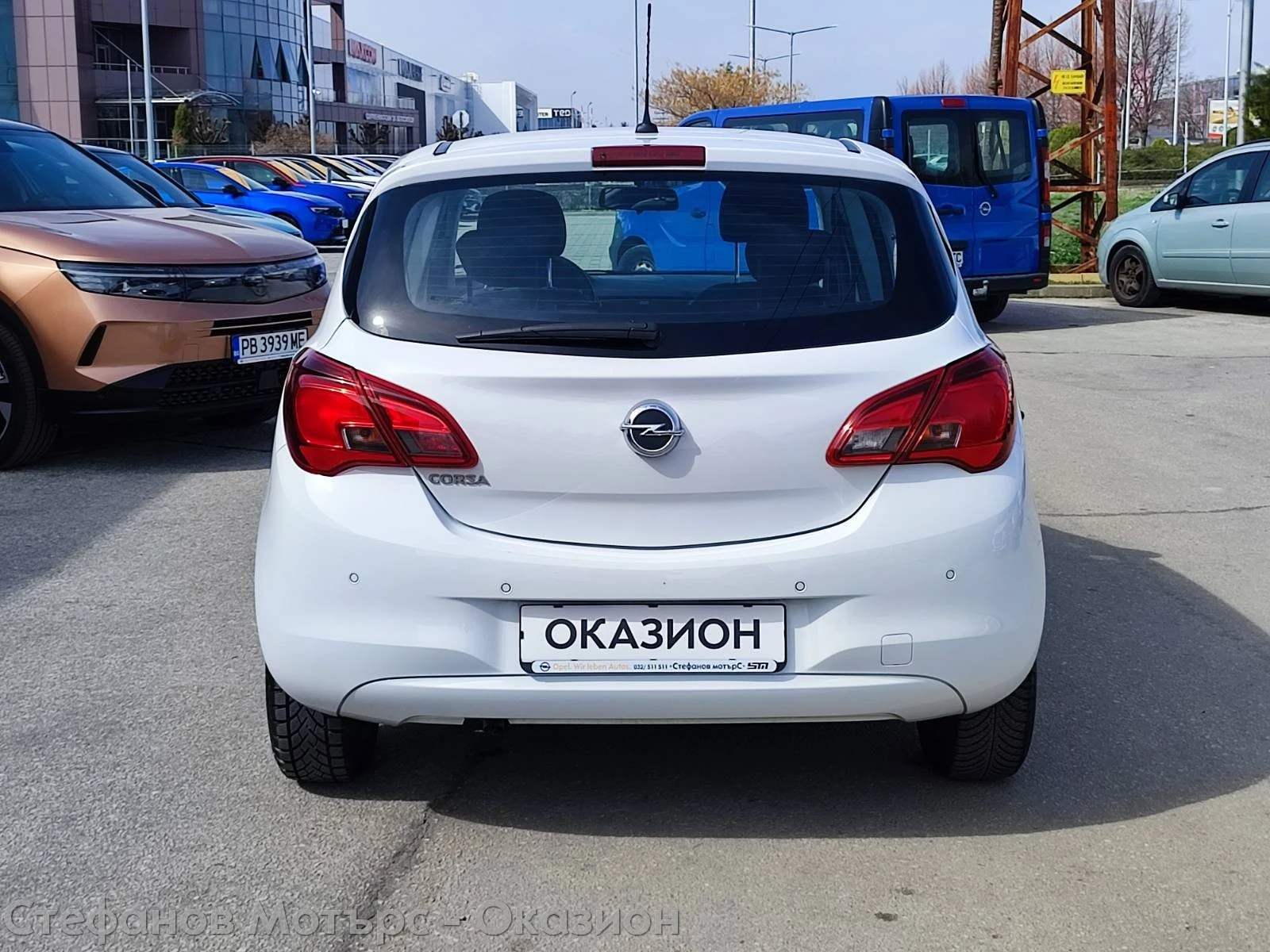 Opel Corsa Edition 1.2i (70HP) MT5 - изображение 7