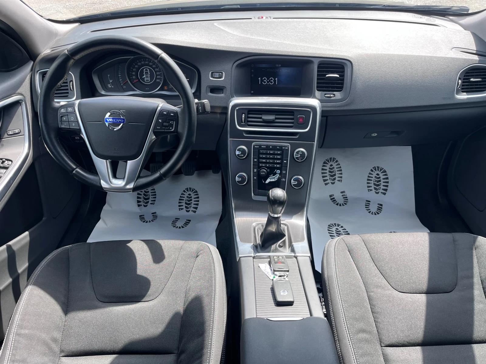 Volvo S60 D2 Momentum  - изображение 8