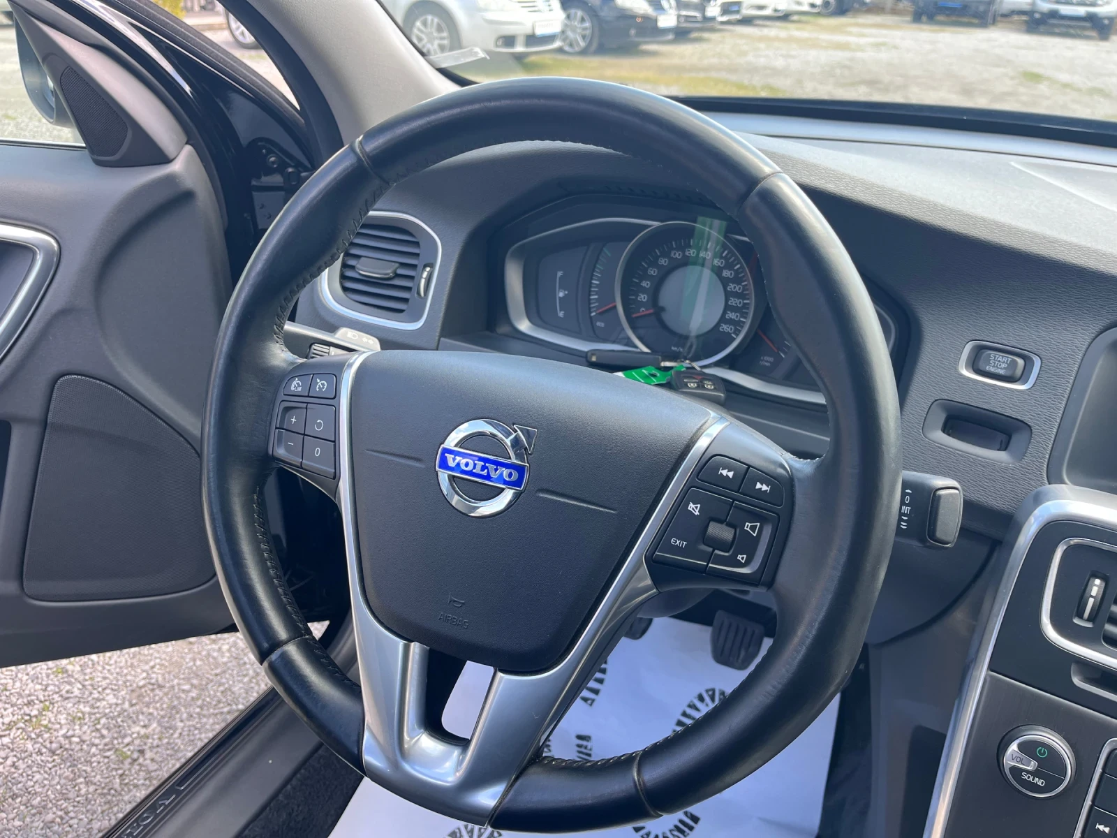 Volvo S60 D2 Momentum  - изображение 9
