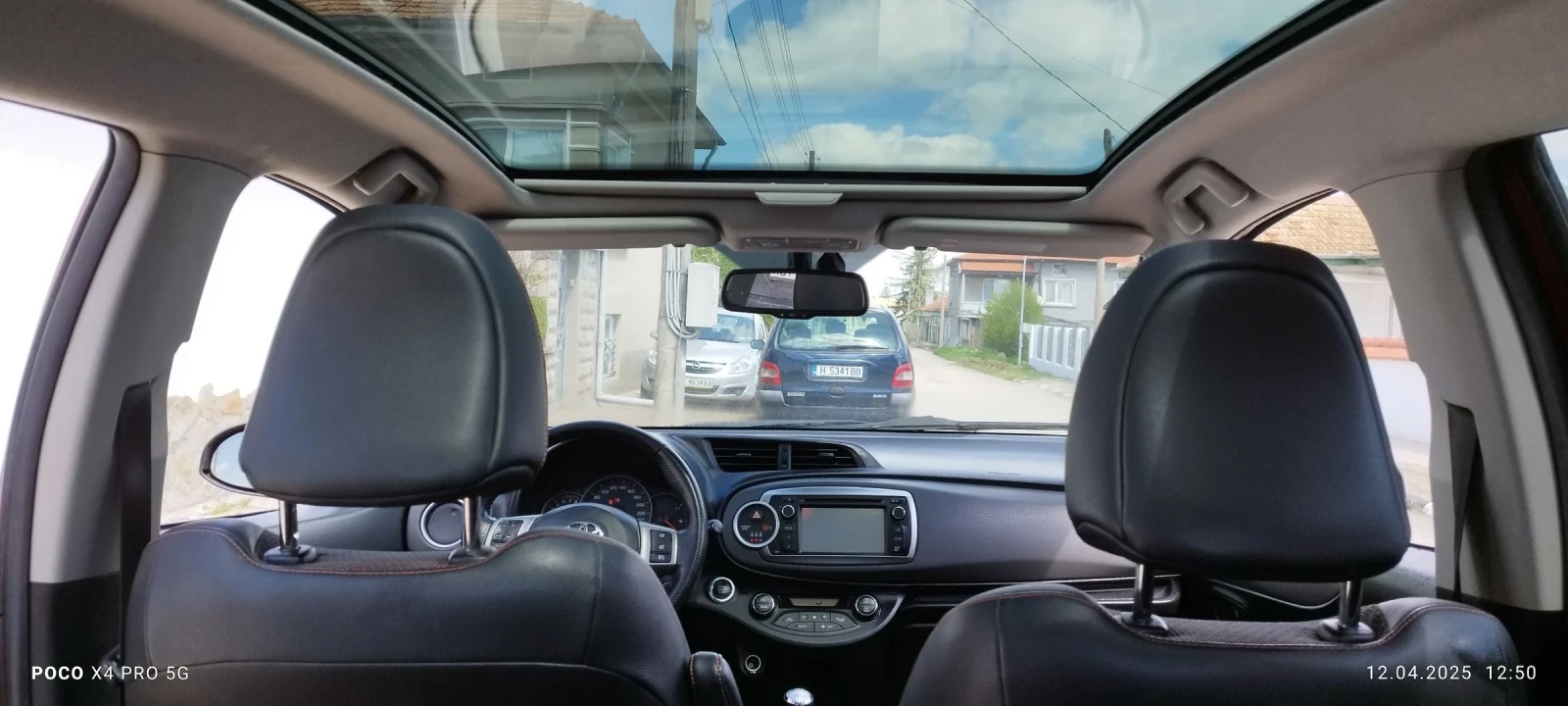 Toyota Yaris 1.3 - изображение 9