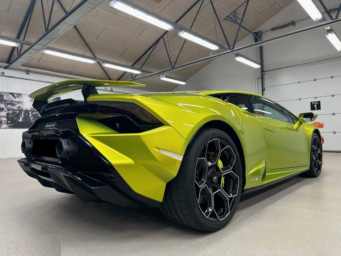Lamborghini Huracan Tecnica - изображение 4