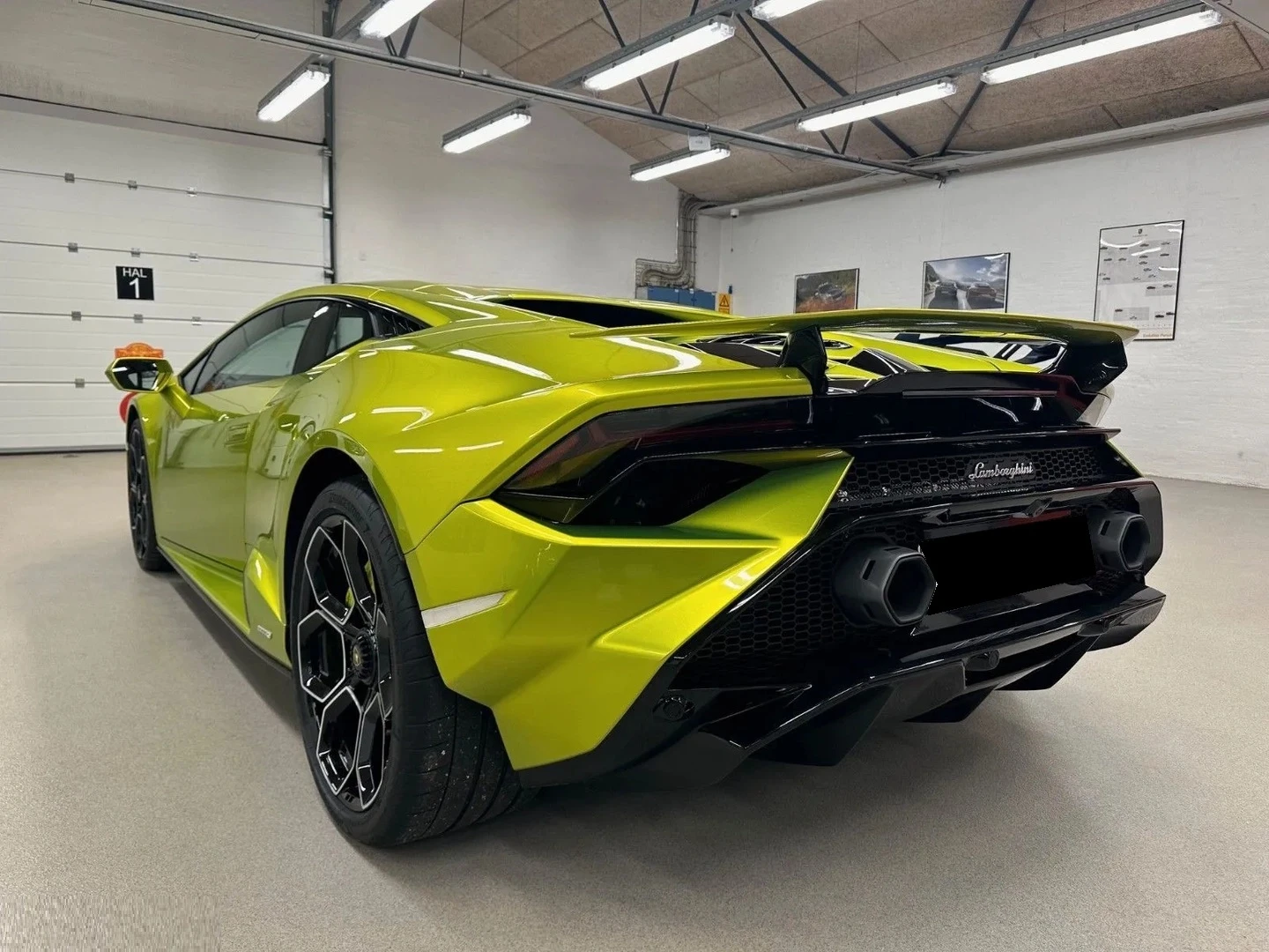 Lamborghini Huracan Tecnica - изображение 3