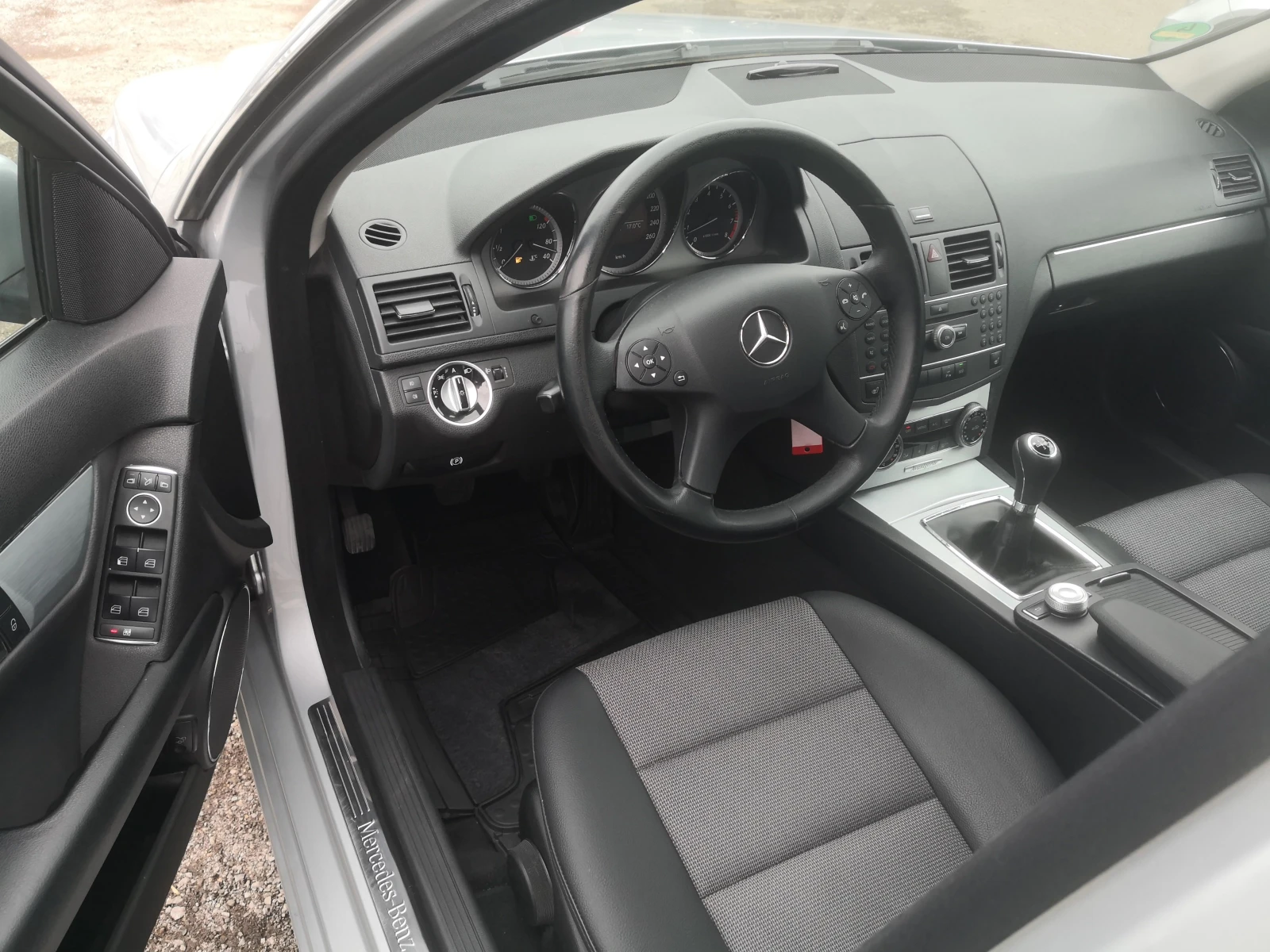 Mercedes-Benz C 180 i Avantgarde  2010г. Евро 5 - изображение 9