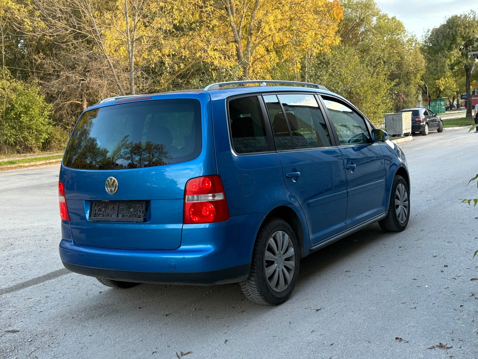 VW Touran 2.0TDI | Mobile.bg — изображение 4